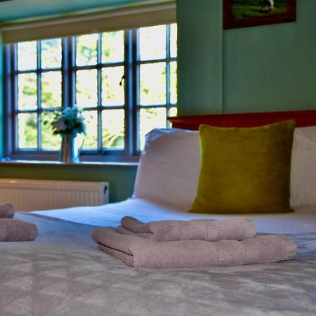 The Hollybush Inn And B&B Priors Marston Экстерьер фото