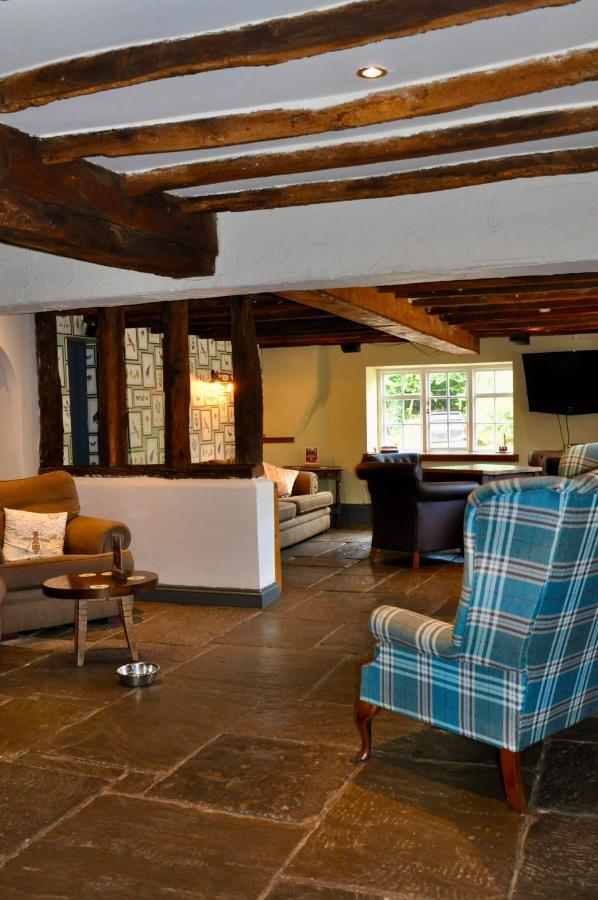 The Hollybush Inn And B&B Priors Marston Экстерьер фото