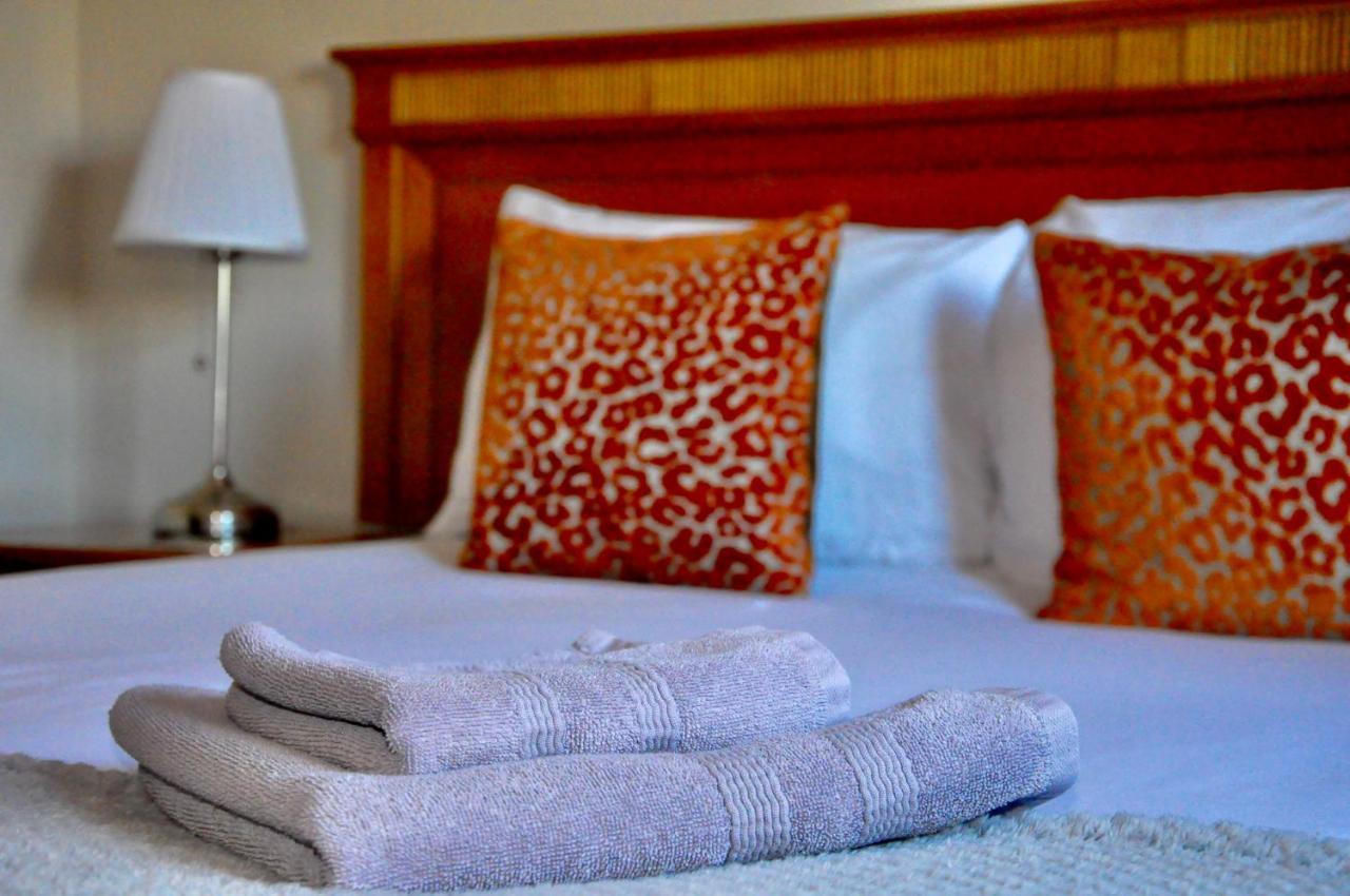 The Hollybush Inn And B&B Priors Marston Экстерьер фото