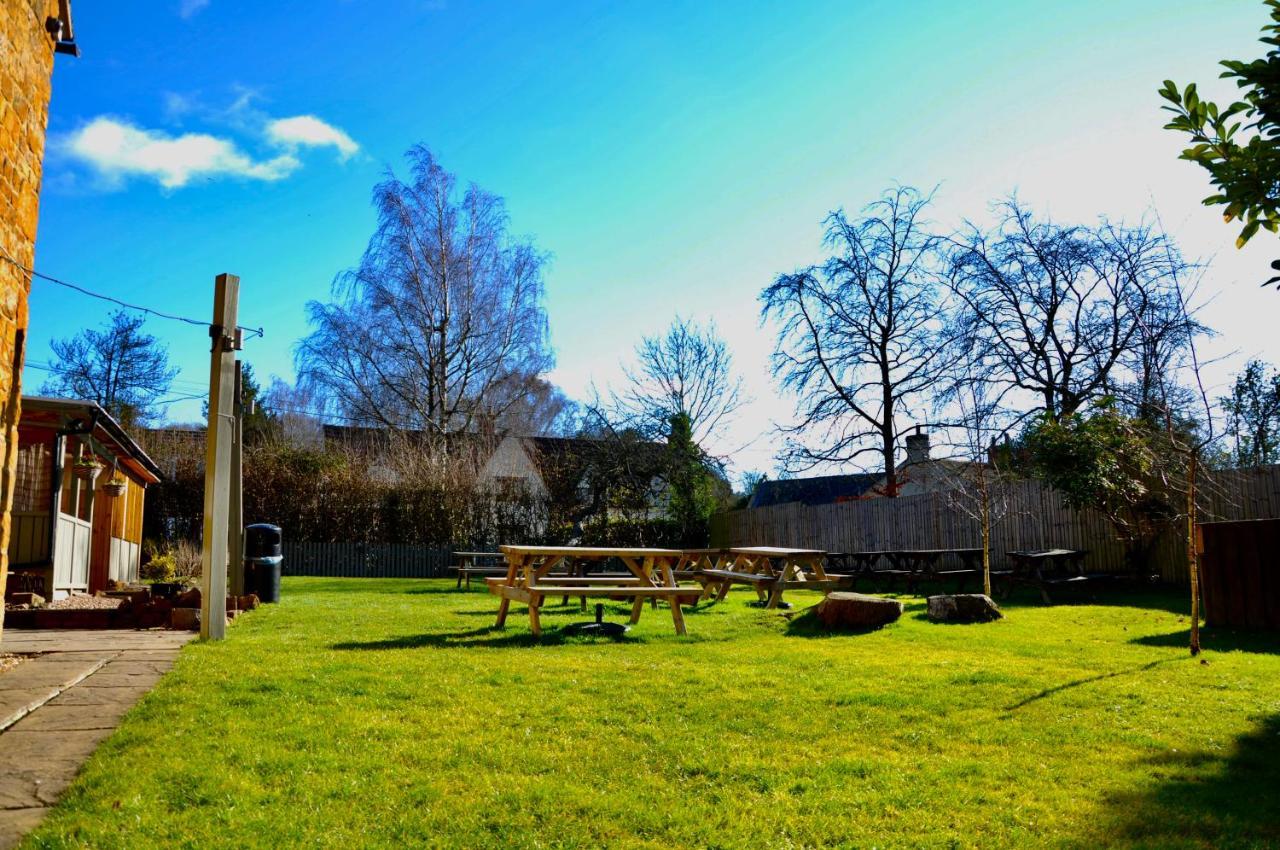 The Hollybush Inn And B&B Priors Marston Экстерьер фото