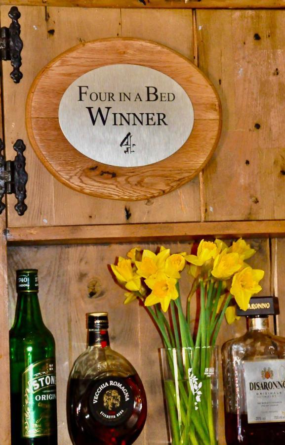 The Hollybush Inn And B&B Priors Marston Экстерьер фото
