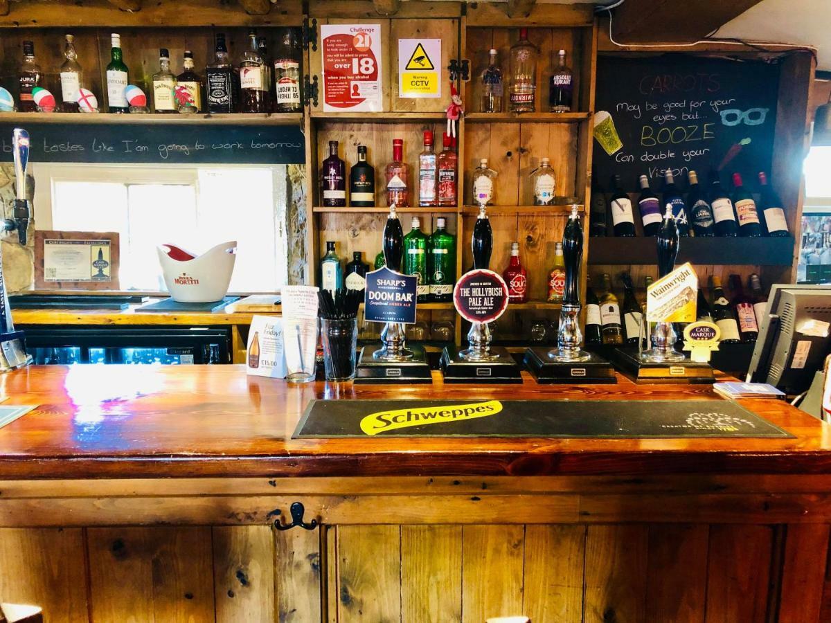 The Hollybush Inn And B&B Priors Marston Экстерьер фото